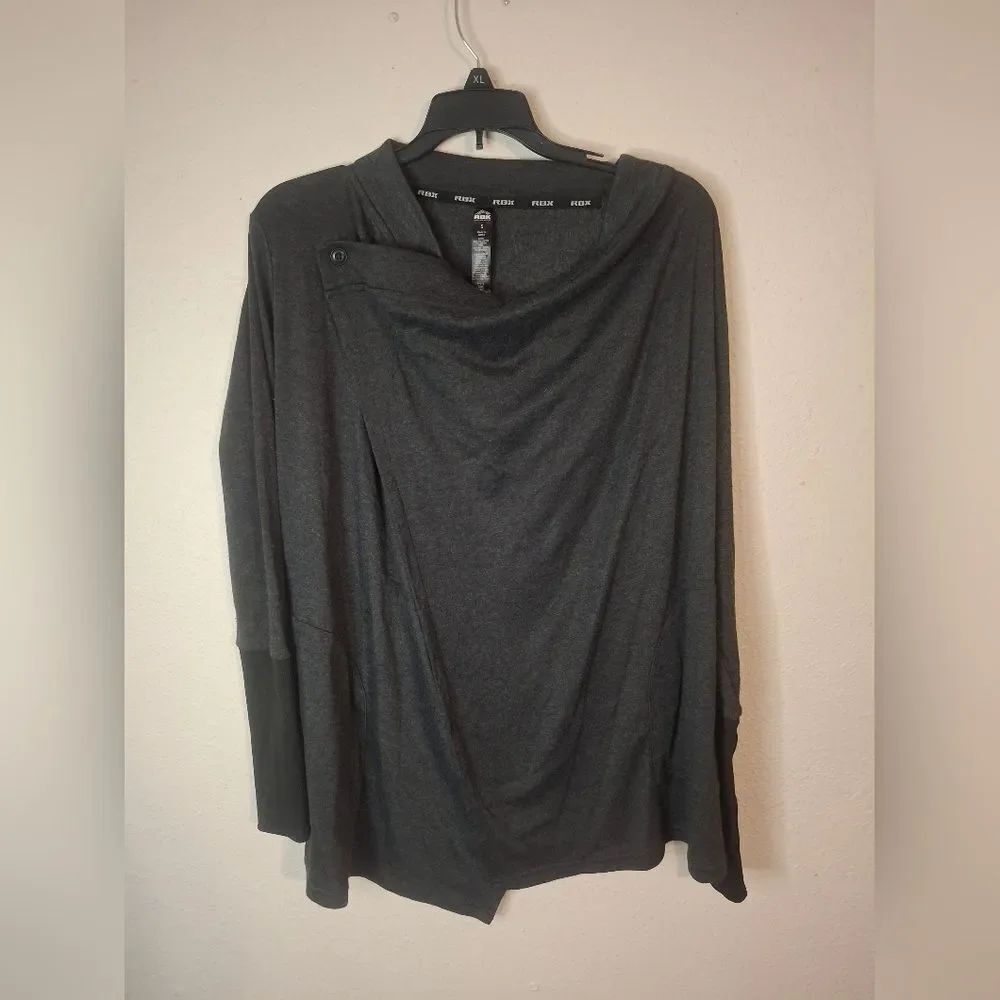 Reebok Gray Long Sleeve Top size small